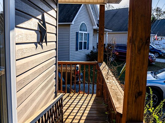 4th image of 348 Preservation Cir