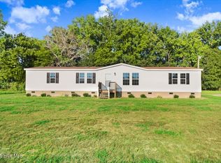 7011 Saint James Church Rd, Stantonsburg, NC 27883