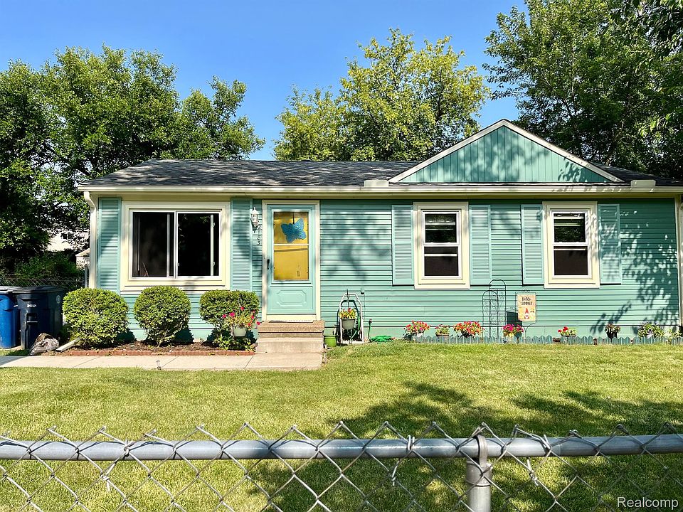 1st image of 2183 Hemlock Dr