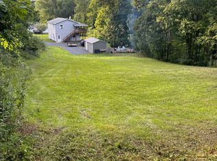 201 Dean Rd, Pownal, VT 05261