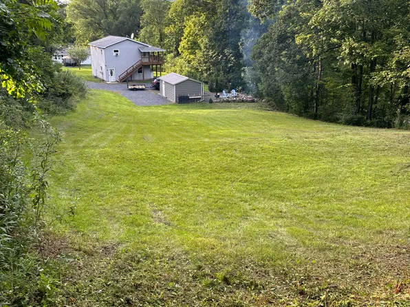 201 Dean Rd, Pownal, VT 05261