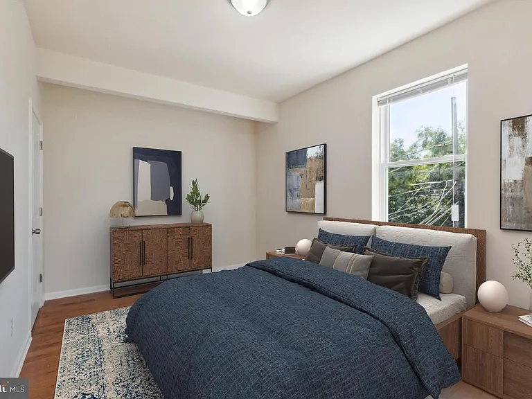 1518 W Diamond St #B — Photo 4