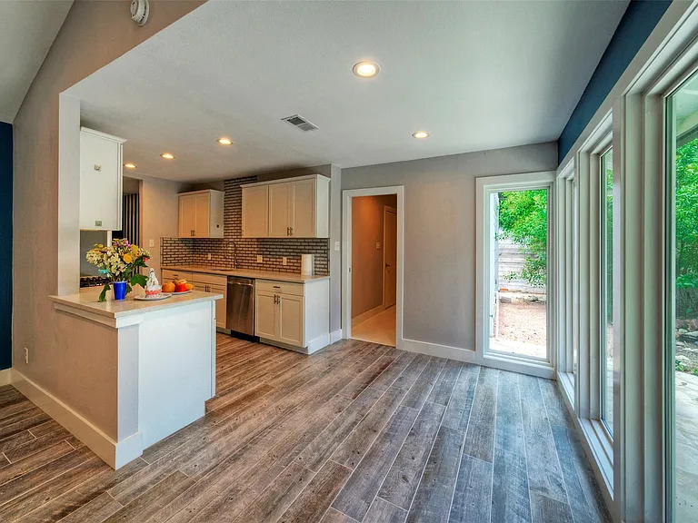 10129 Aspen St — Photo 10