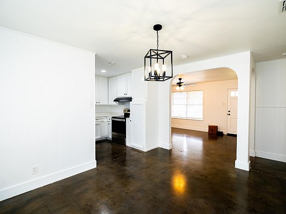 5th image of 4129 Barnes St