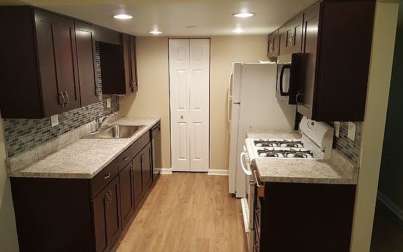 2nd image of 1667 Kiowa Dr APT 102