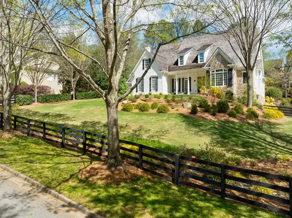 775 Owens Lake Rd, Milton, GA 30004
