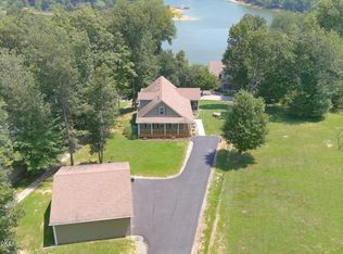 376 Riverside Ln, Falls Of Rough, KY 40119