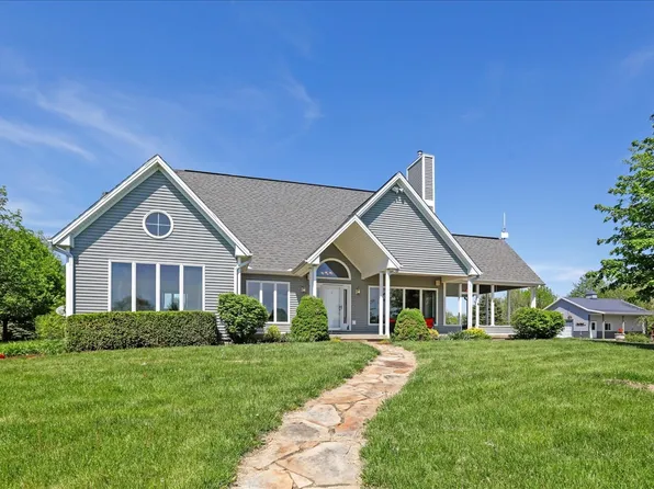 2669 Private Access 374 E, Mahomet, IL 61853
