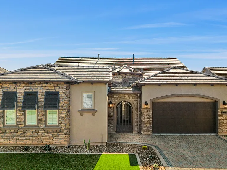 8125 E Jaeger St — Photo 1