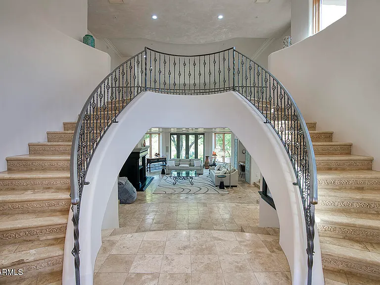 10420 E Morning Vista Ln — Photo 7