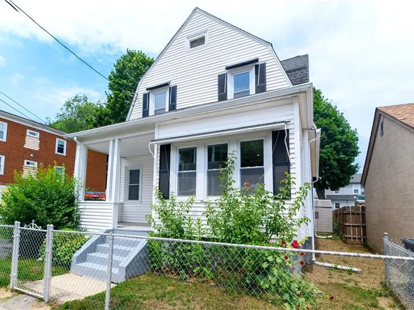 15 Redfern St, North Providence, RI 02911
