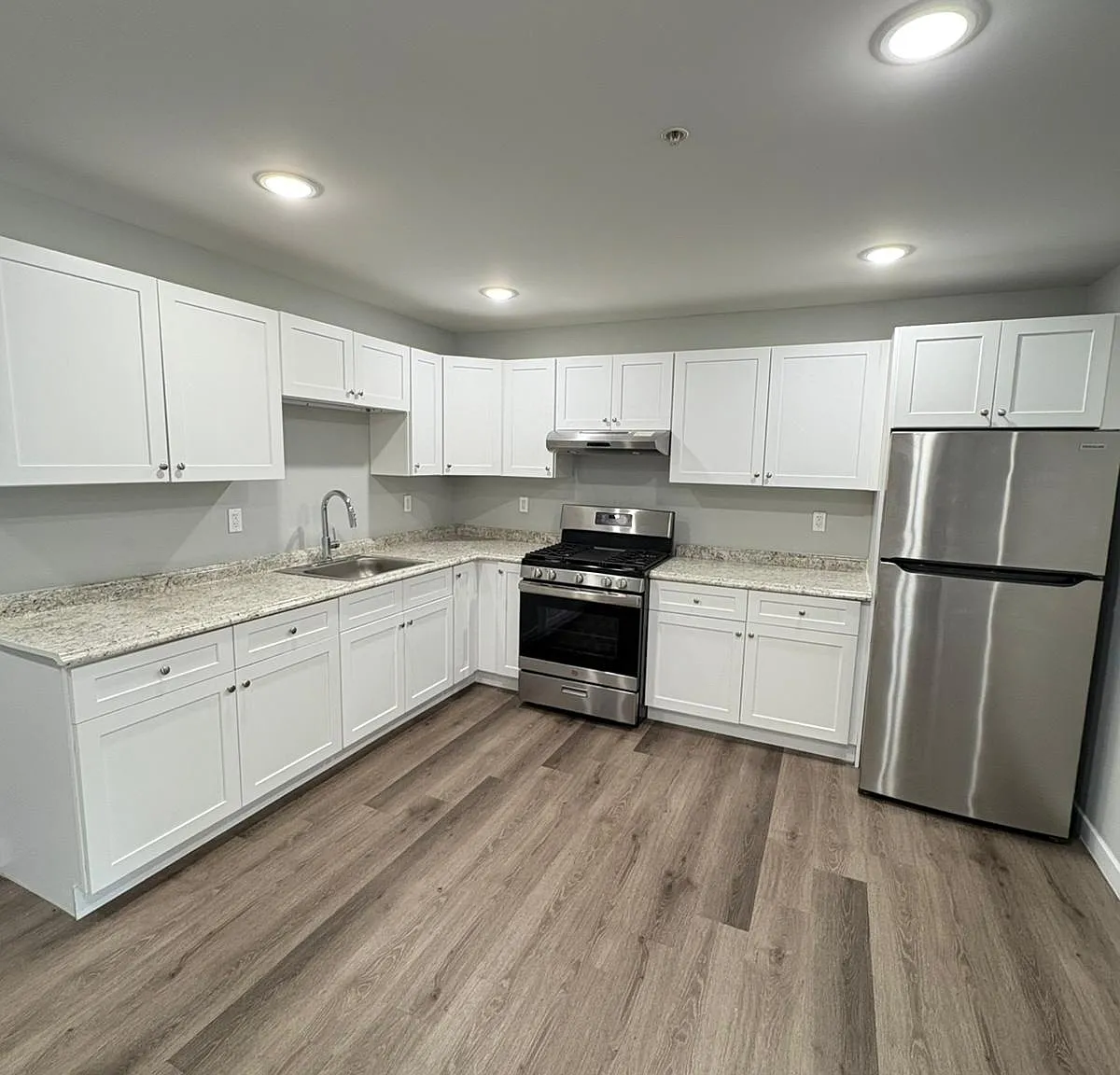 1 bed, $1,613 — Photo 2