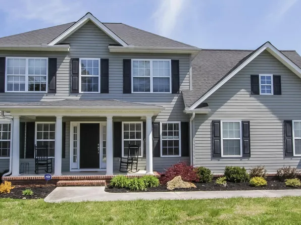 4900 Creek Bank Dr, Knoxville, TN 37920