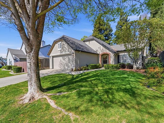 4th image of 3409 Friar Tuck Way