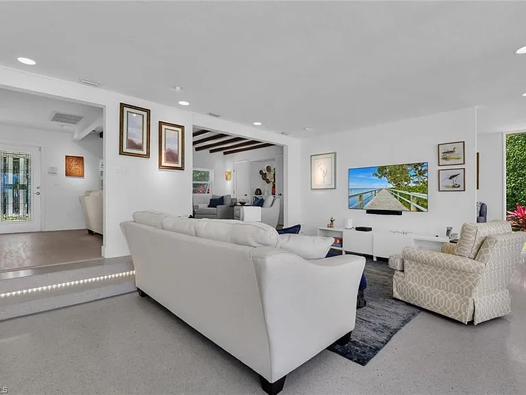 2143 Marina Dr — Photo 15