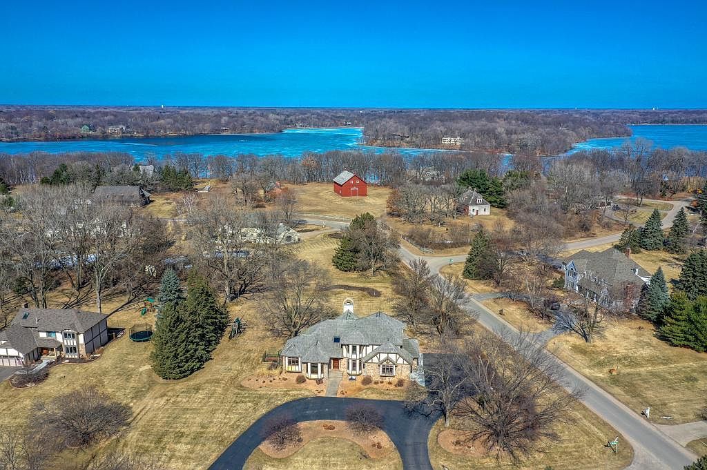 2 Hill Farm Cir, North Oaks, MN 55127 Zillow