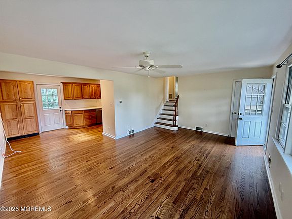 2nd image of 34 Highland Ave
