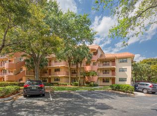 7401 NW 16th St #408, Plantation, FL 33313