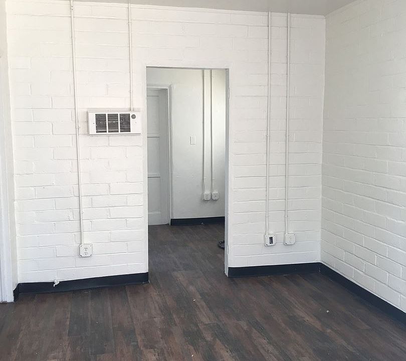 1st image of 3731 Dalbergia St