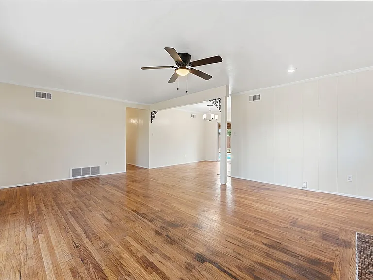 1209 Evilo St — Photo 14