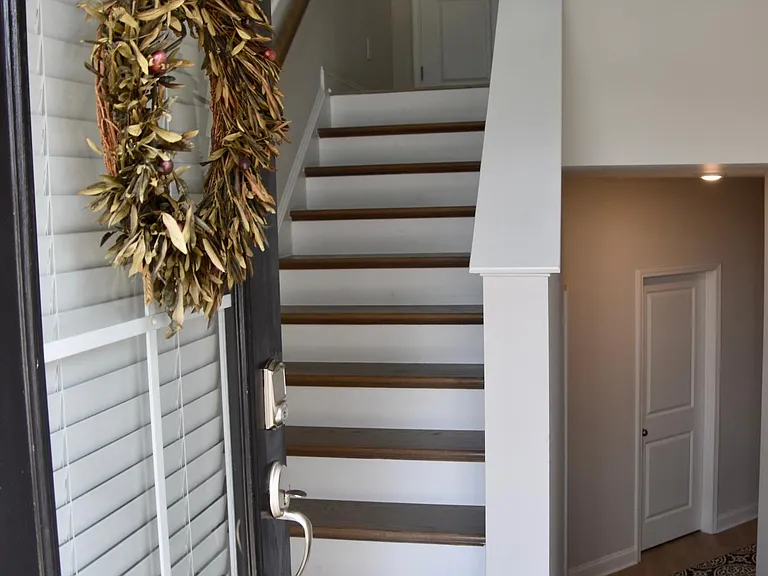 614 Gateway Crossing Ln — Photo 3