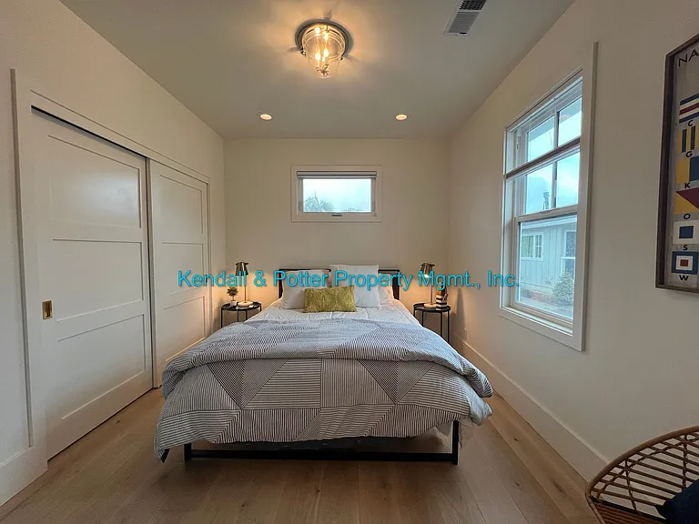 1411 Seabright Ave — Photo 10