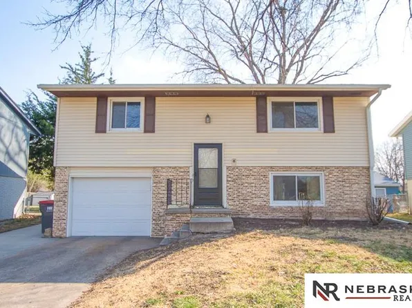 5027 Francis St, Lincoln, NE 68504
