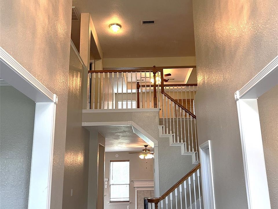 1st image of 14210 Meadow Estates Ln
