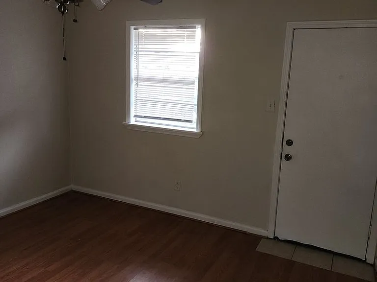 Swiss Village Apartments — Photo 13