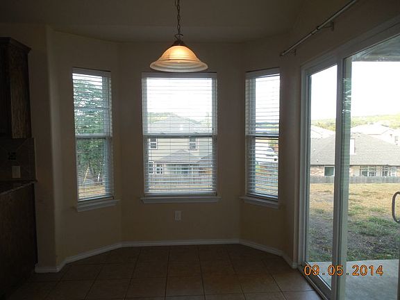 5th image of 1608 Walker Place Blvd