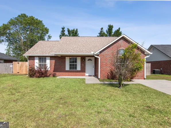 208 Silver Fox Dr, Saint Marys, GA 31558