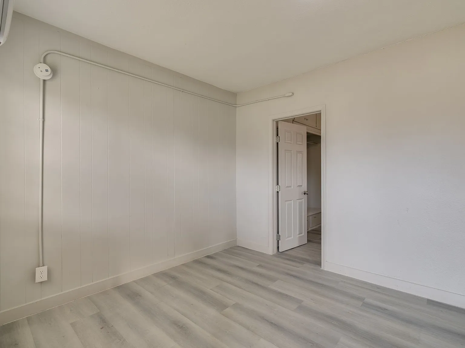 Meridian Apartments — Photo 3