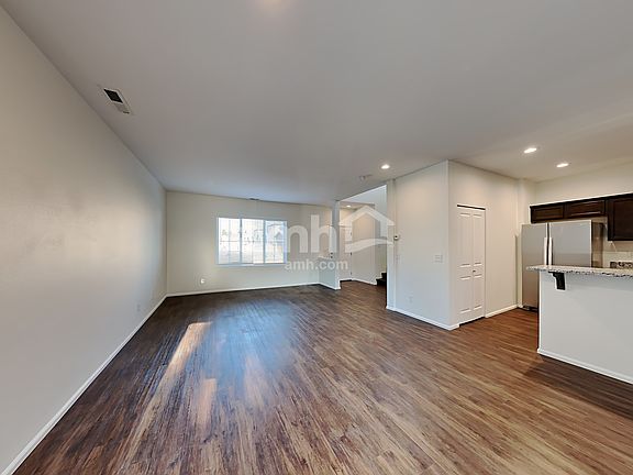 4th image of 17920 16th Avenue Ct E