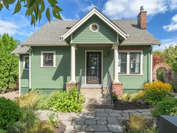 39 Ash St, Eugene, OR 97402
