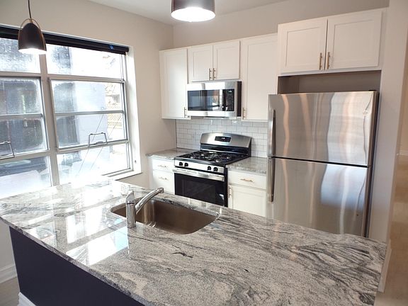 5th image of 257 Elmwood Ave #101