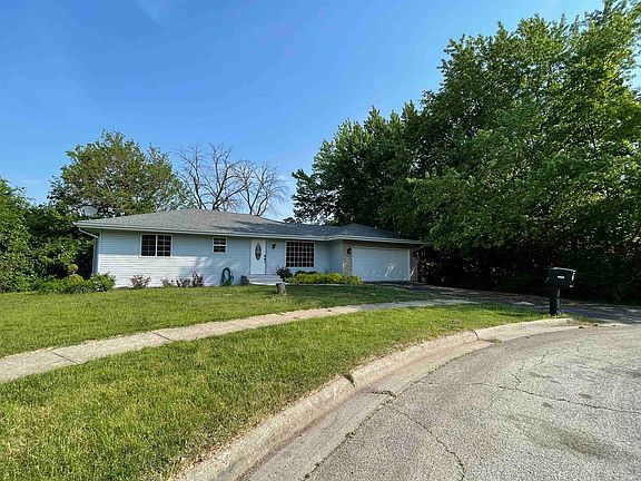 2nd image of 3206 Piper Ct