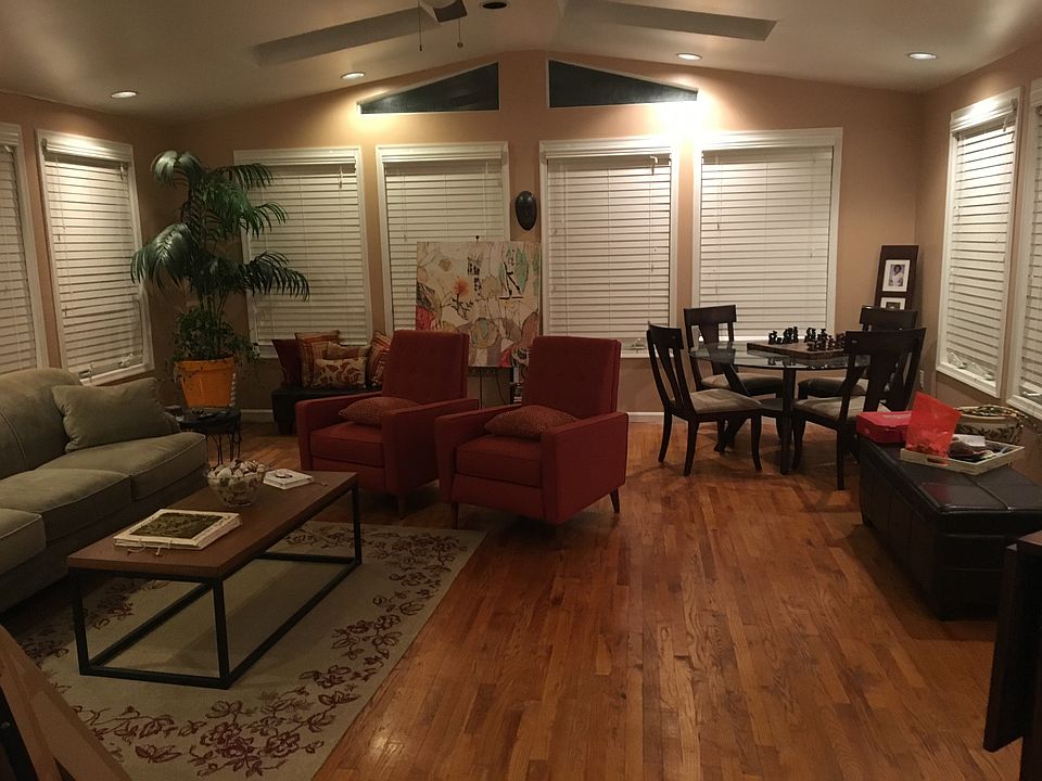 2nd image of 7501 Overlook Ct