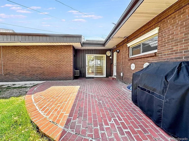 5960 S Logan Ct — Photo 18