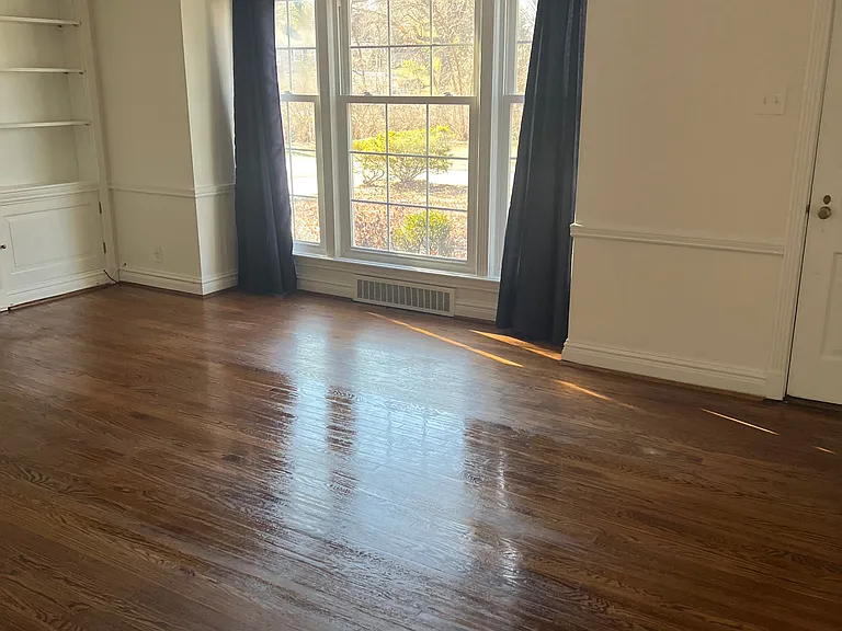 8 Narragansett Dr — Photo 5