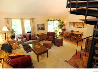 302 Ridgetop Ln, Brewster, NY 10509