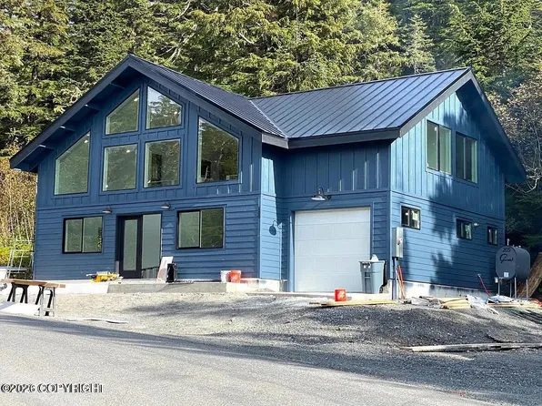 100 Cabin Ridge Rd, Cordova, AK 99574