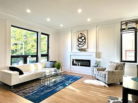2nd image of 6138 N Olcott Ave