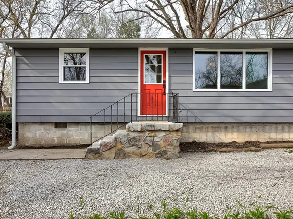 2423 S Claremont Ave, Independence, MO 64052