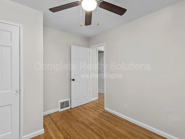 9551 Cantwell Dr — Photo 12