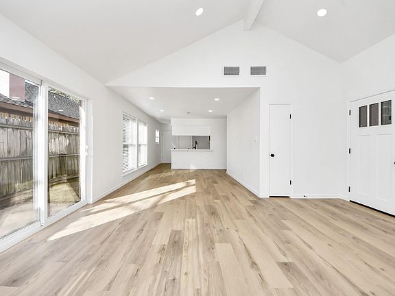 5th image of 3305 Avenue R