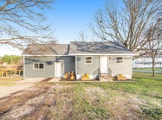 509 E Forest St, Edmore, MI 48829