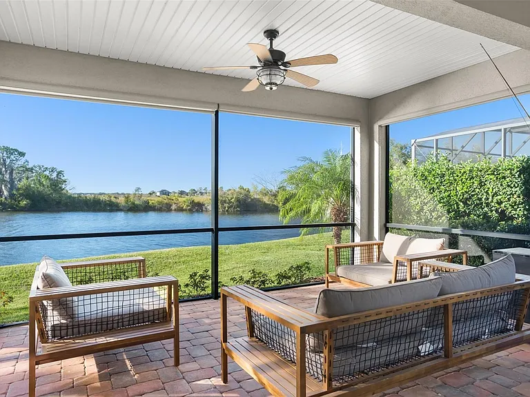 15514 Lake Burnett Shore Ct — Photo 16