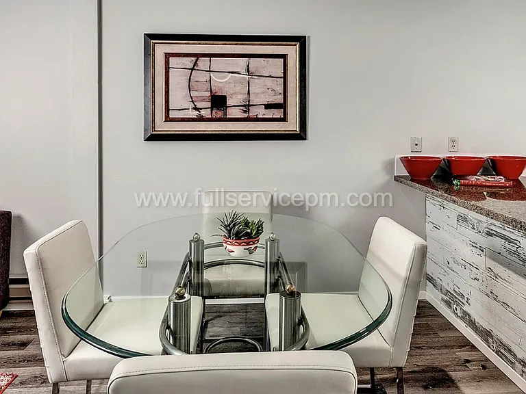 9416 1st Ave NE #108 — Photo 5