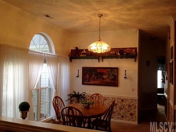 4th image of 1417 34th Avenue Ln NE