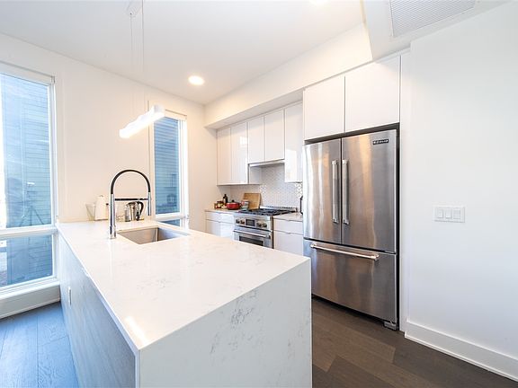 3rd image of 380 Newark Ave Unit 309